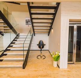 Luxury 7 Bedroom Dubrovnik Beachfront Villa with Infinity Pool, Sleeps 14